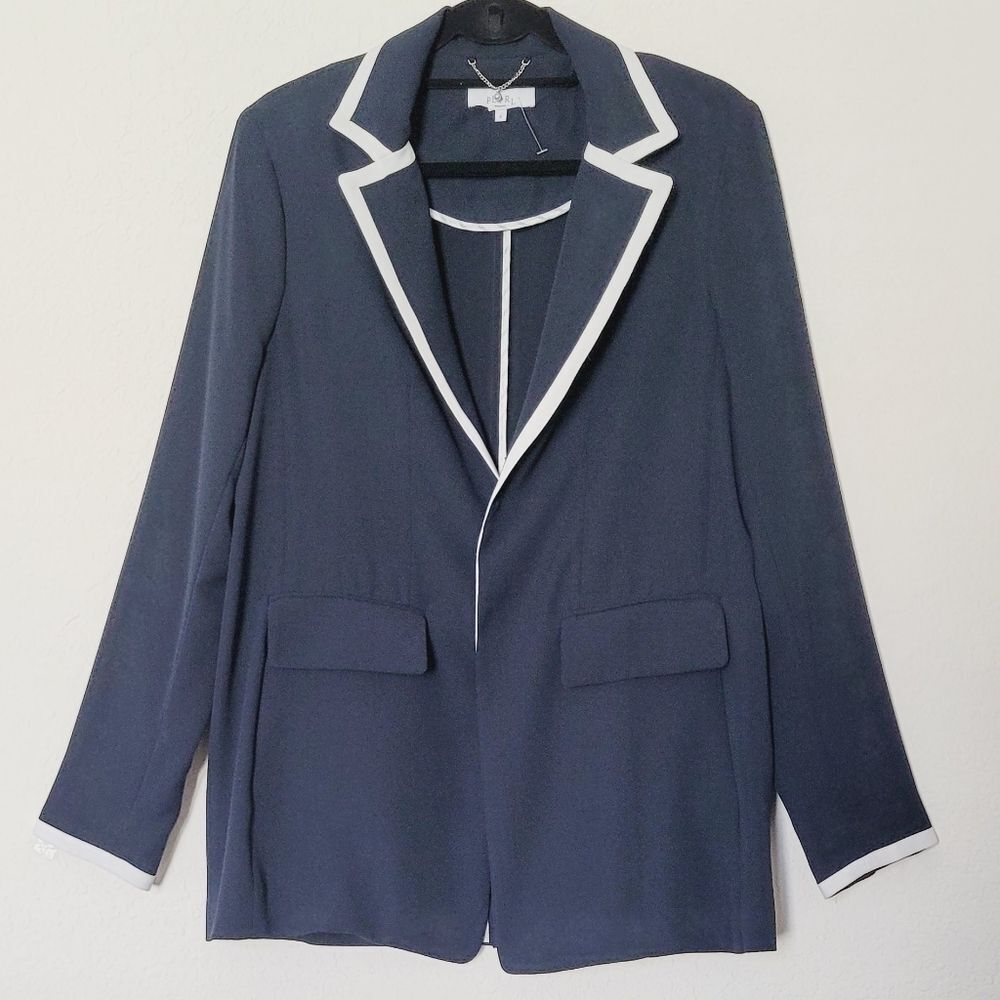 Pearl by Lela Rose Navy Blazer with detail white piping Sz 6